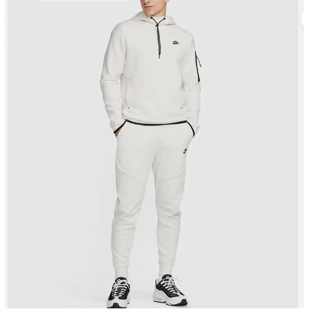 Nike Men's Sportswear Tech Fleece Jogger Sweatpants cream Sz M